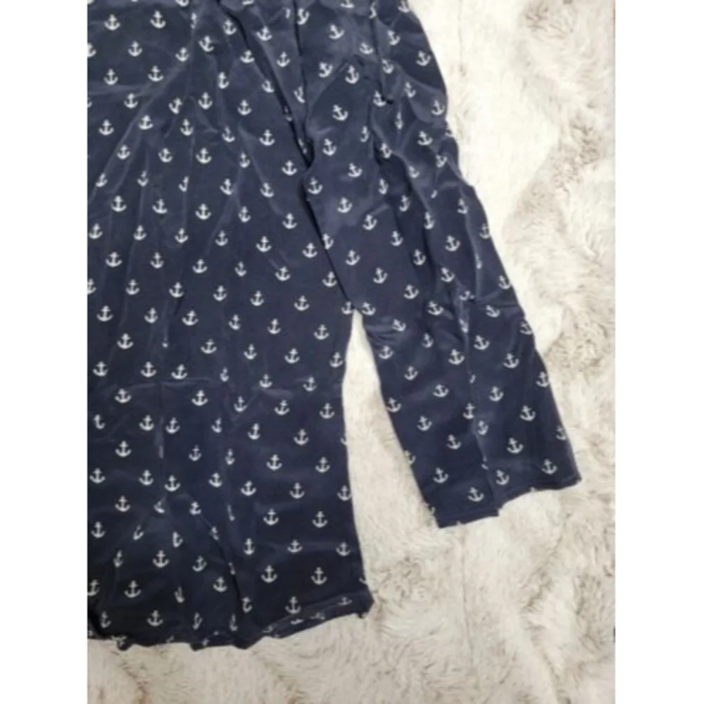 J Crew 100% Silk‎ Button Shoulder Accent Anchor Print Blouse Size 0